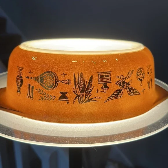 PYREX Early American 043 1.5 qt Casserole with lid - Picture 4 of 6